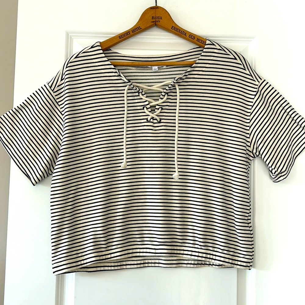 ANTHRO Jane & Delancey Black Striped Top w Lace Up Ties & Waistband Stretchy LG